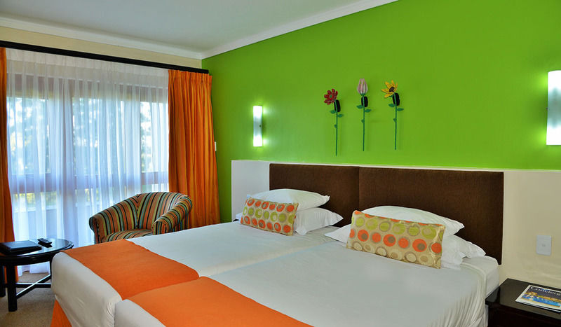 Protea Hotel Winkler Witrivier Buitenkant foto